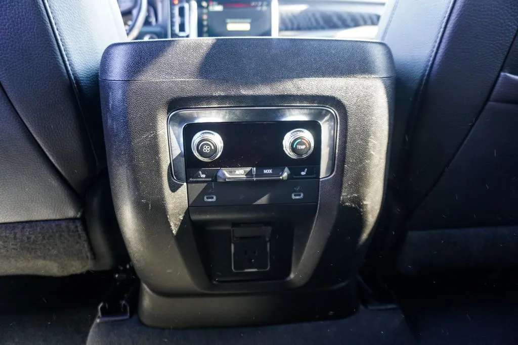 2023 GMC Yukon Denali, photo 9