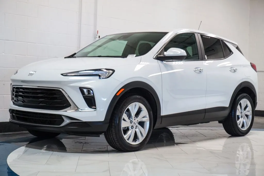2024 Buick Encore GX Preferred, photo 2