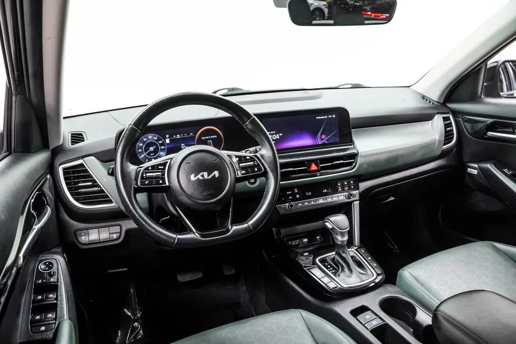 2024 Kia Seltos SX, photo 3