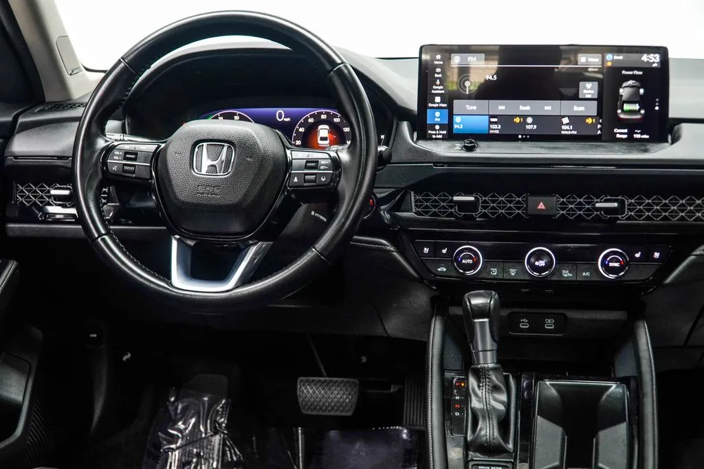 2023 Honda Accord Hybrid Touring, photo 16