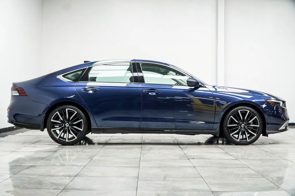2023 Honda Accord Hybrid Touring, photo 6