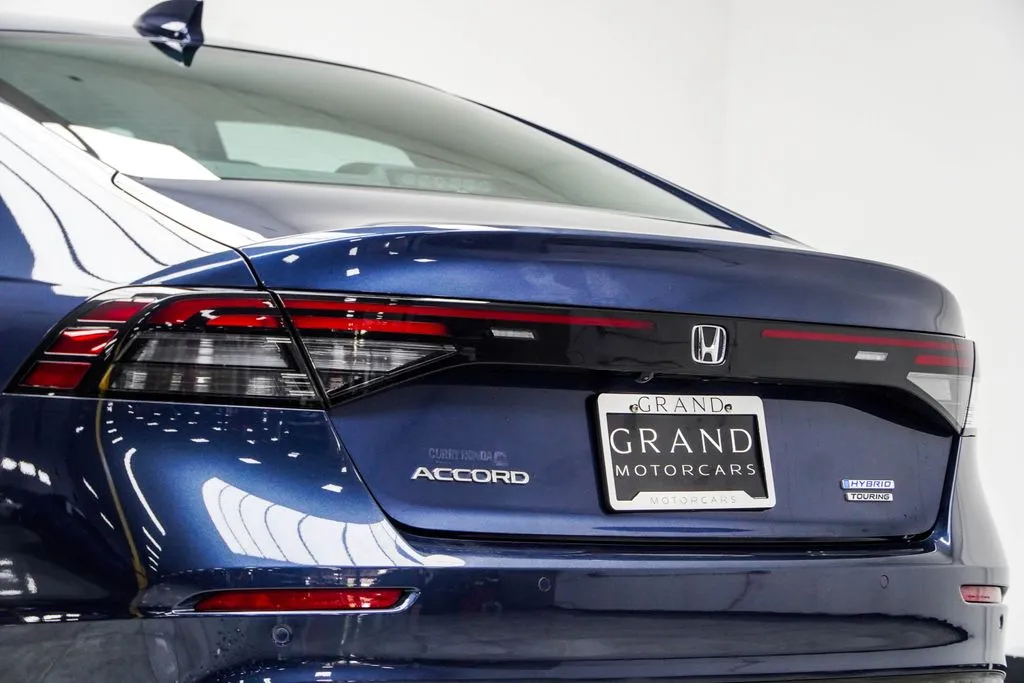 2023 Honda Accord Hybrid Touring, photo 13