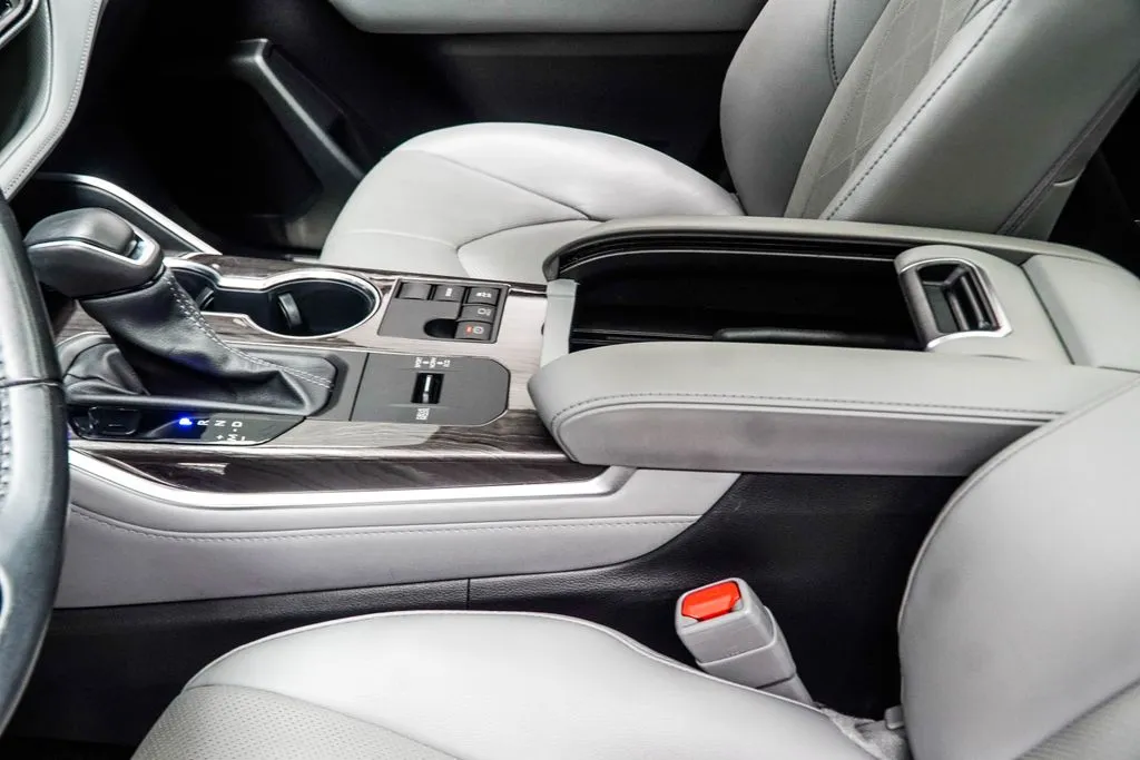 2023 Toyota Highlander Platinum, photo 19