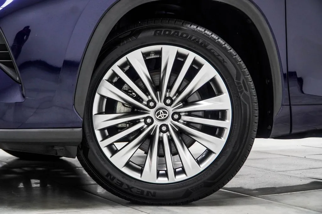 2023 Toyota Highlander Platinum, photo 5