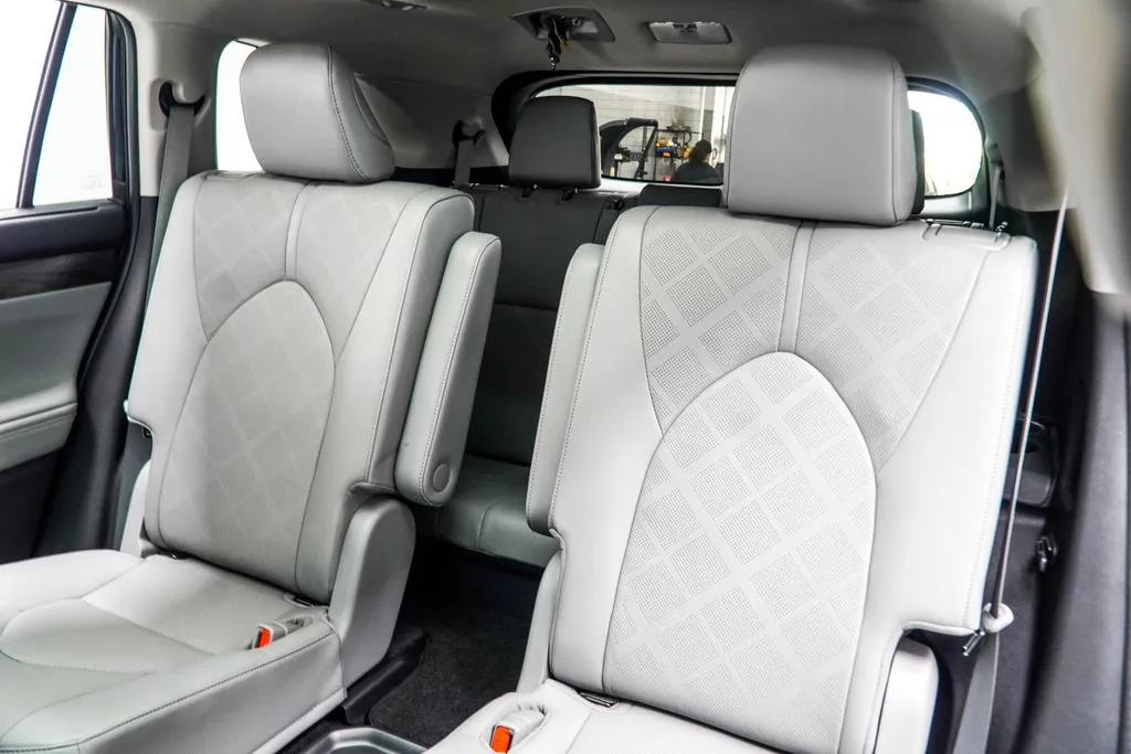 2023 Toyota Highlander Platinum, photo 34