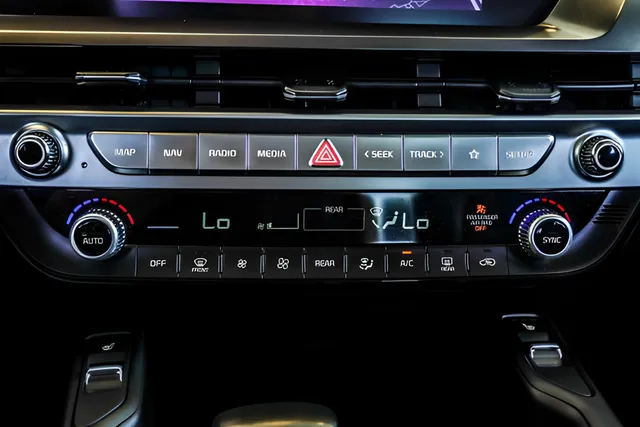 2025 Kia Telluride S, photo 18