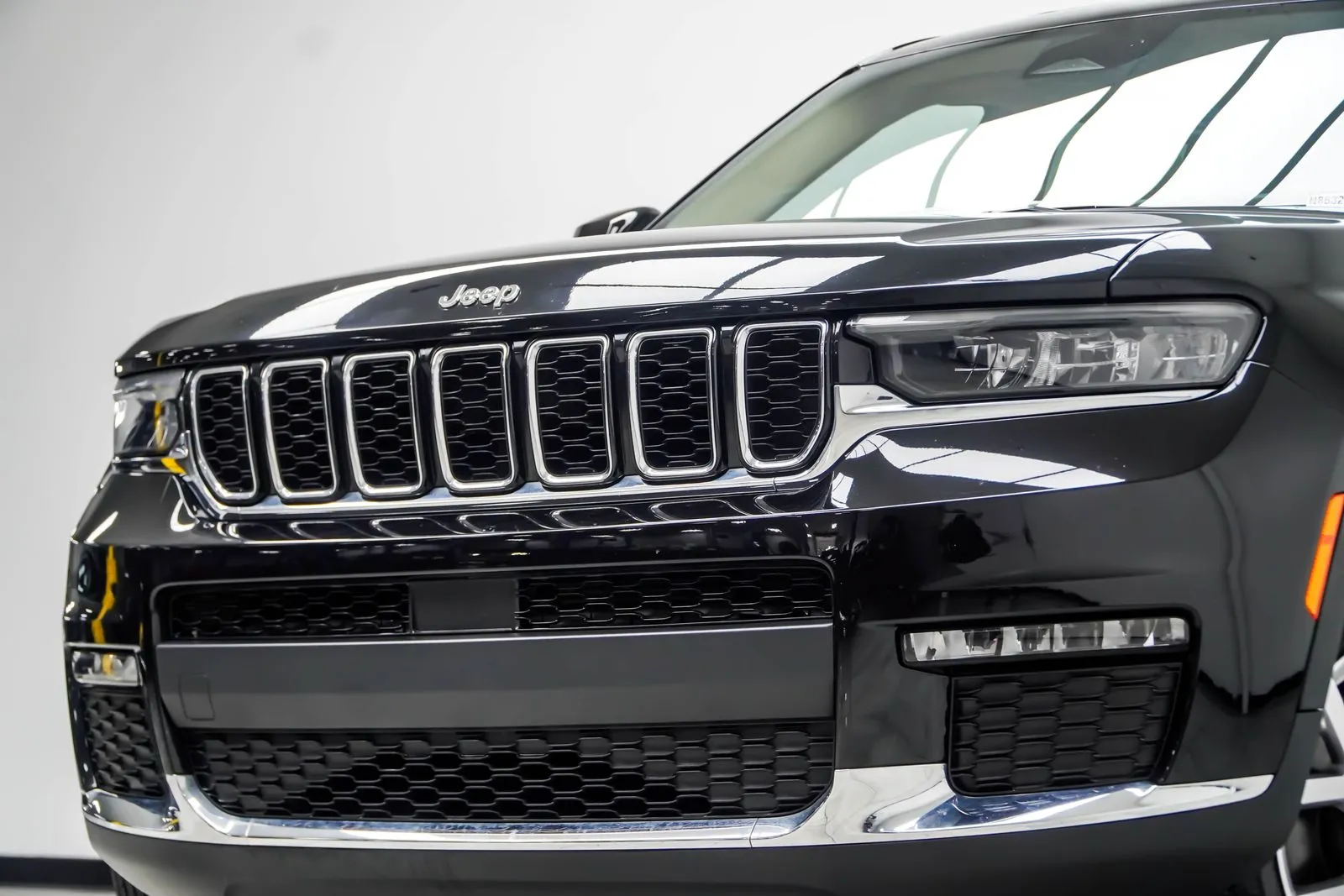 2022 Jeep Grand Cherokee L Limited, photo 1
