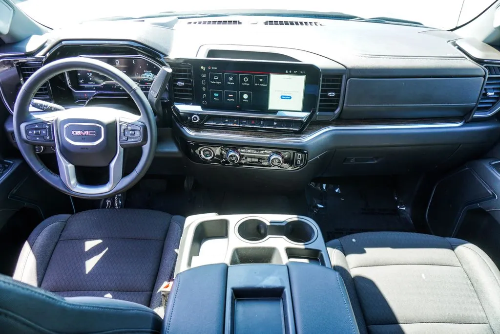 2024 GMC Sierra 1500 Elevation, photo 6