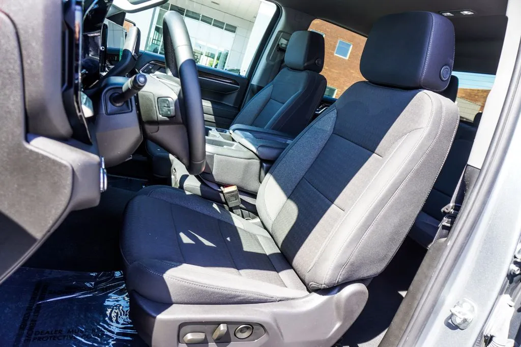 2024 GMC Sierra 1500 Elevation, photo 2