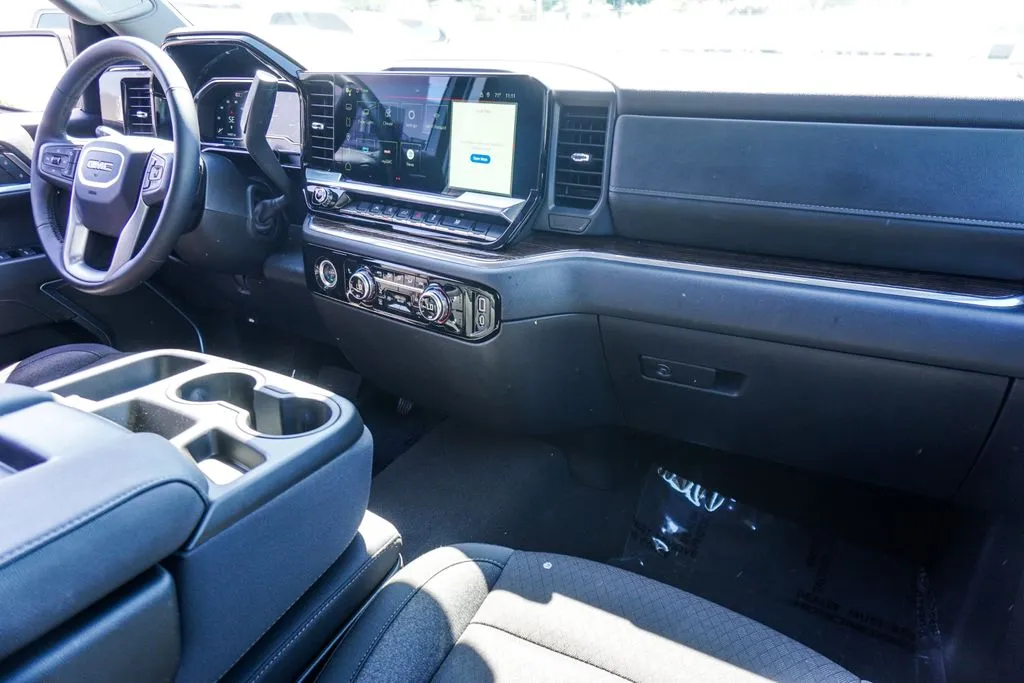 2024 GMC Sierra 1500 Elevation, photo 5