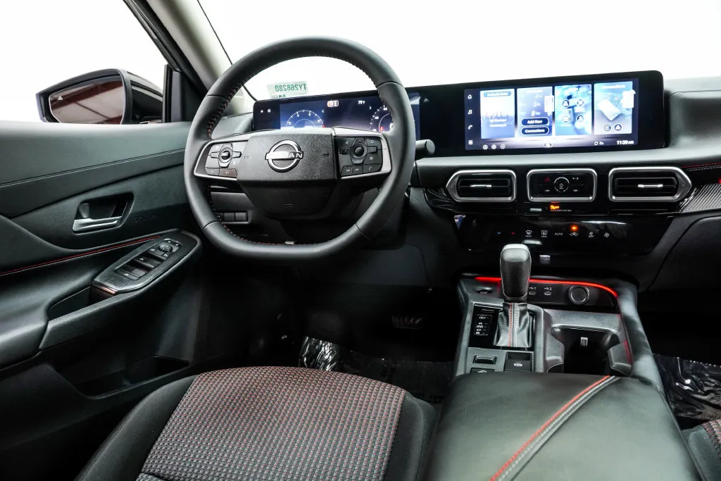 2026 Nissan Sentra SR, photo 23