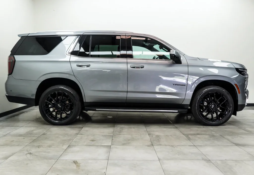 2025 Chevrolet Tahoe LS, photo 10