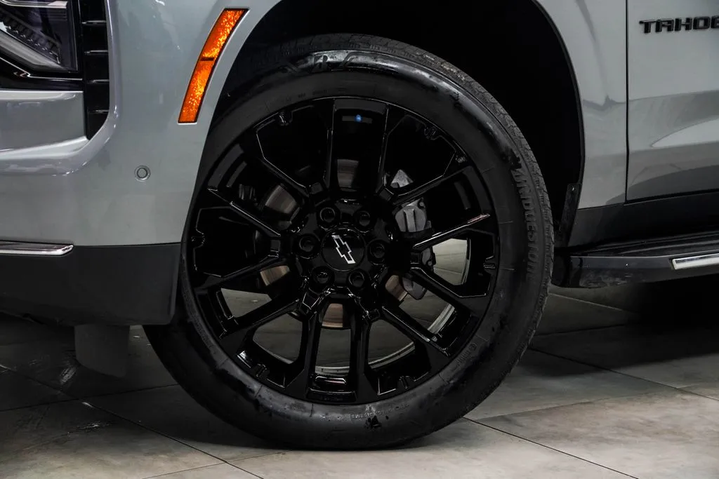 2025 Chevrolet Tahoe LS, photo 3