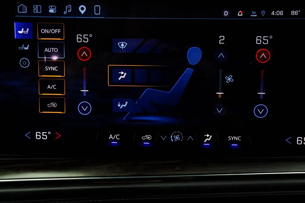 2025 Chevrolet Tahoe LS, photo 28