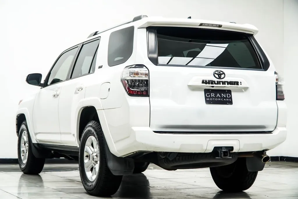 2023 Toyota 4Runner SR5 Premium, photo 8