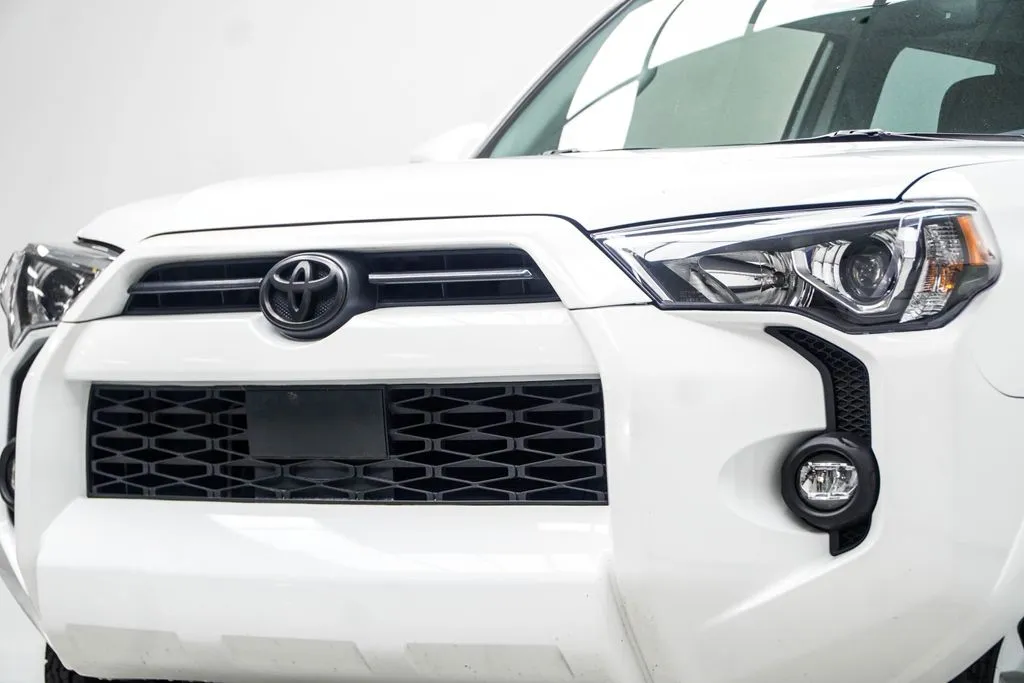 2023 Toyota 4Runner SR5 Premium, photo 1