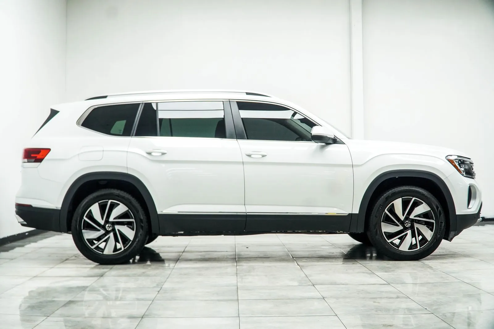 2024 Volkswagen Atlas 2.0T SEL, photo 6