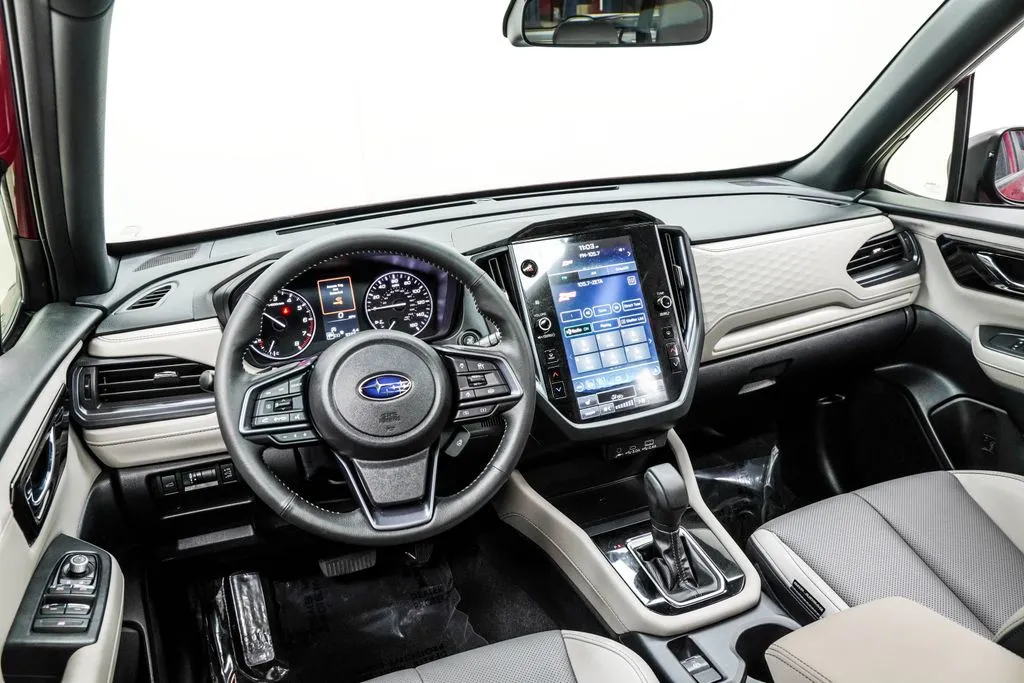 2025 Subaru Forester Limited, photo 3
