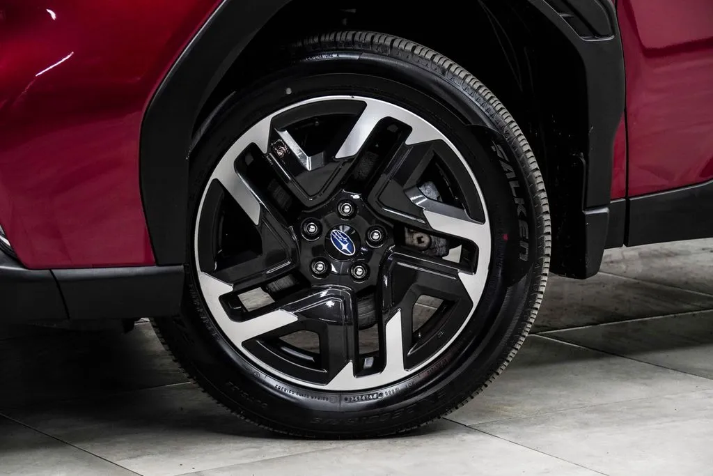 2025 Subaru Forester Limited, photo 4