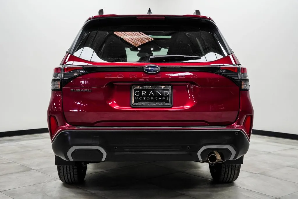 2025 Subaru Forester Limited, photo 10