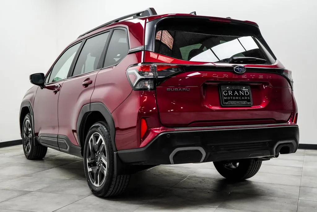 2025 Subaru Forester Limited, photo 11
