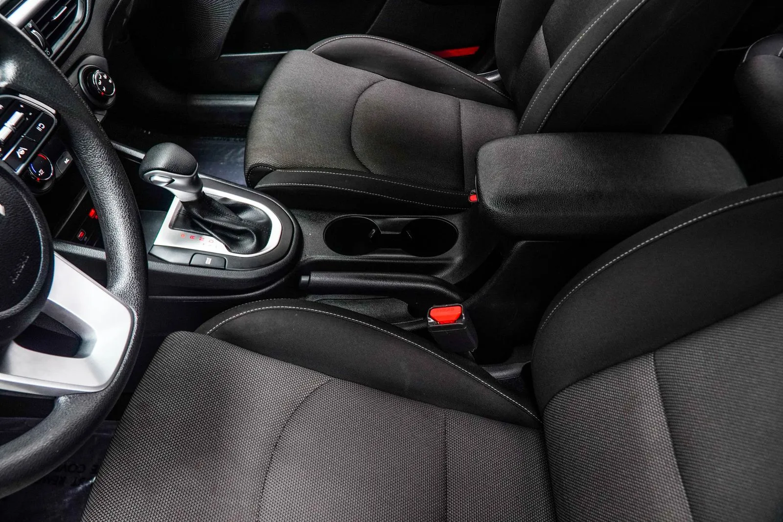 2024 Kia Forte LXS, photo 17