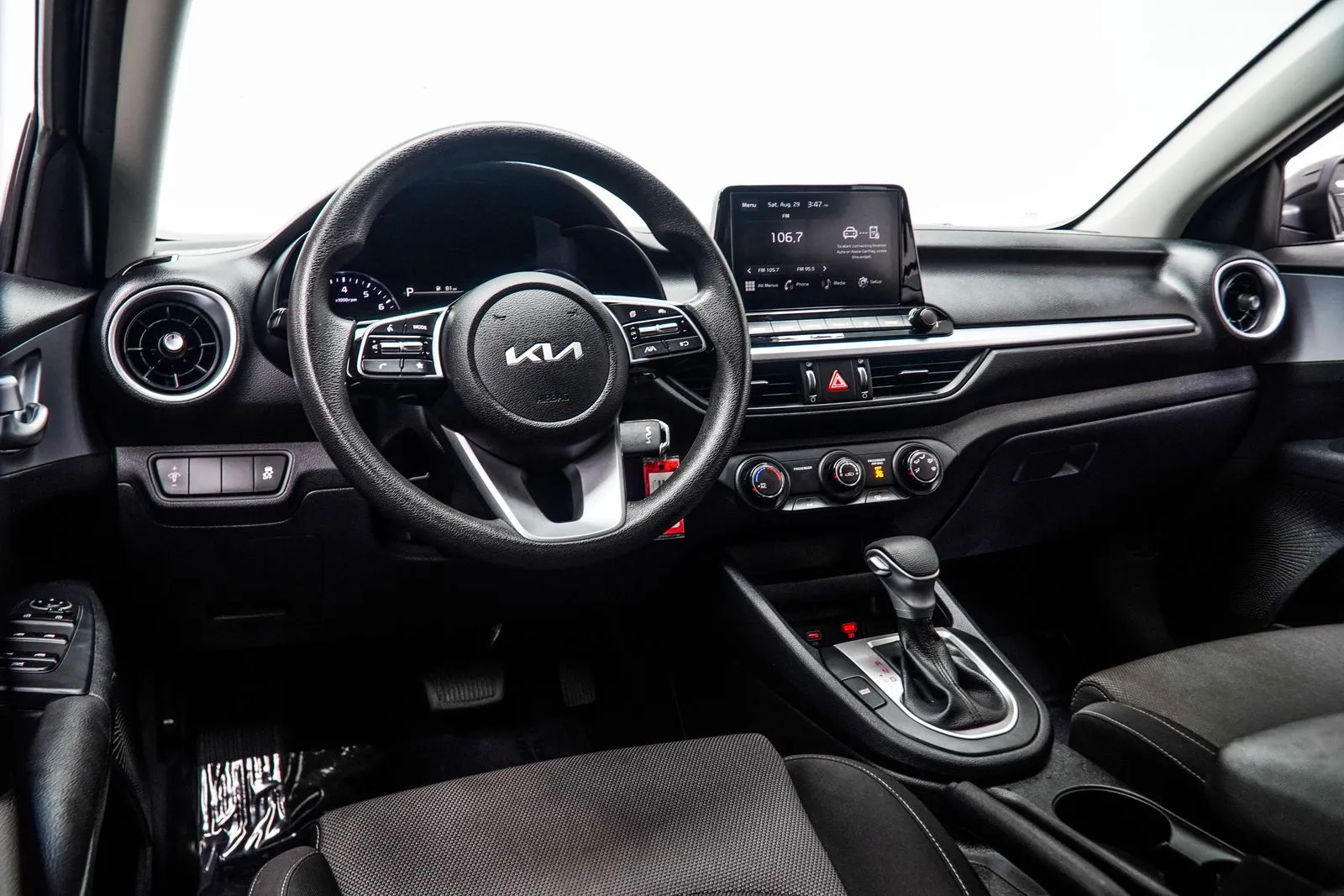 2024 Kia Forte LXS, photo 13