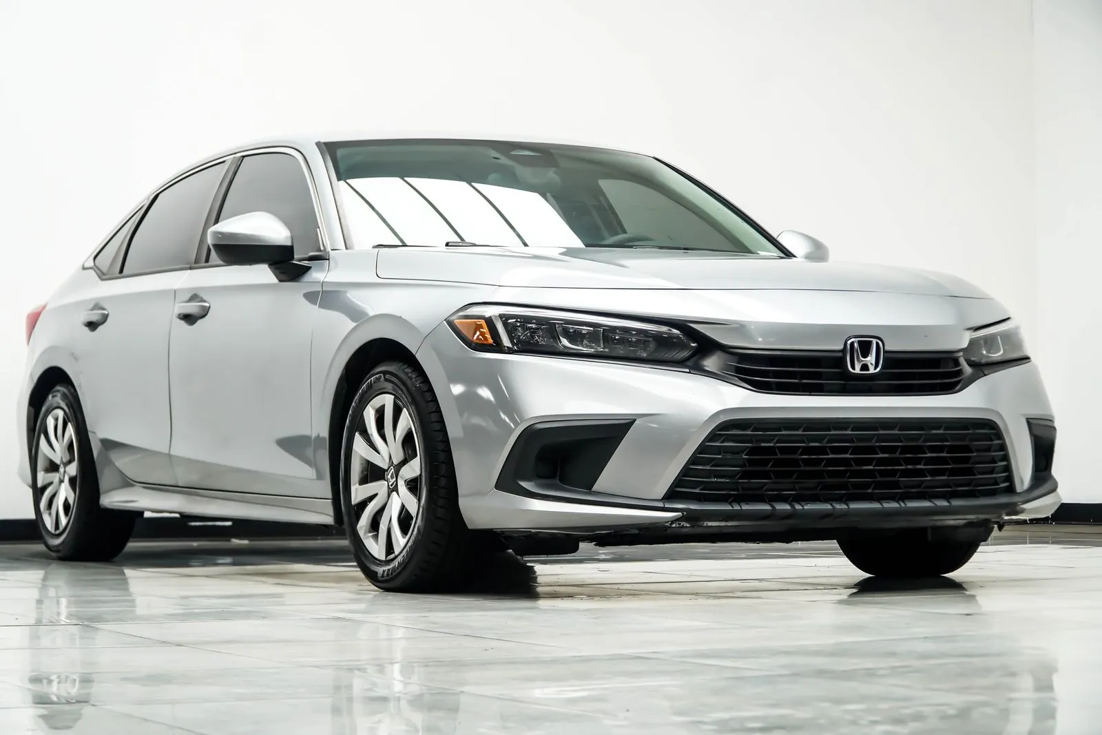 2022 Honda Civic LX, photo 3