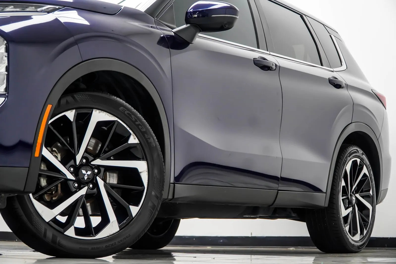2024 Mitsubishi Outlander SE, photo 2