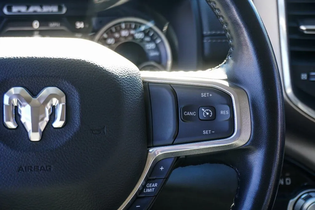 2022 Ram 1500 Laramie, photo 13