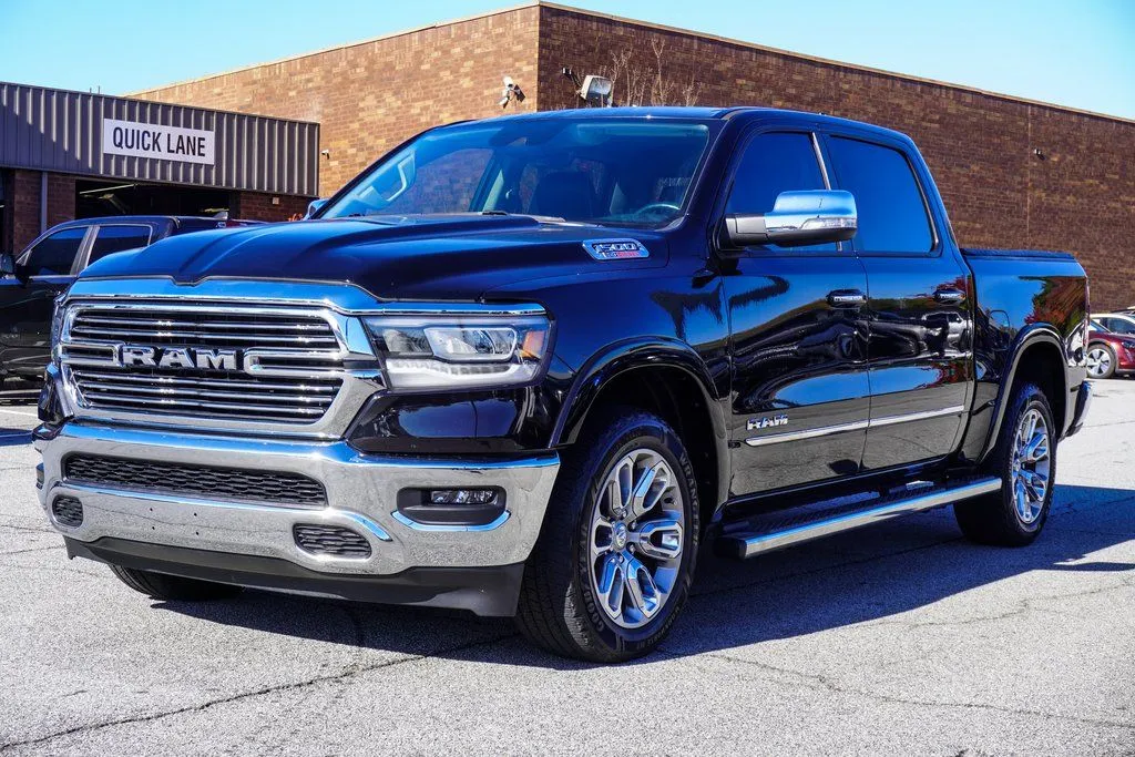 2022 Ram 1500 Laramie, photo 2
