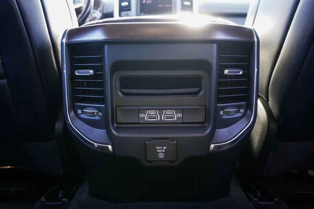 2022 Ram 1500 Laramie, photo 8