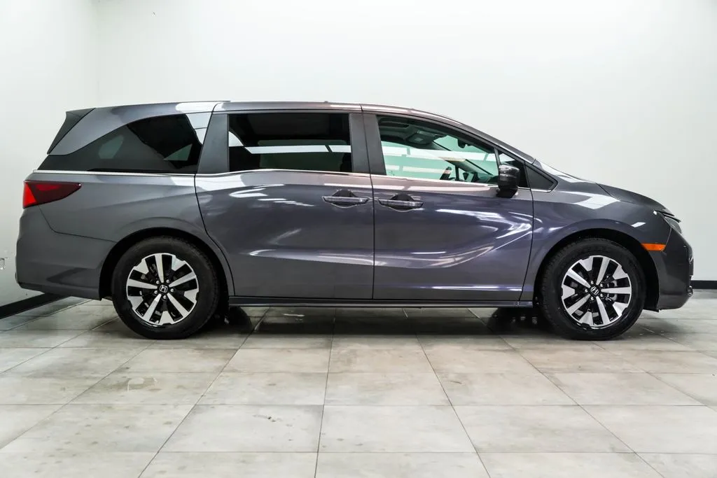 2025 Honda Odyssey EX-L, photo 6