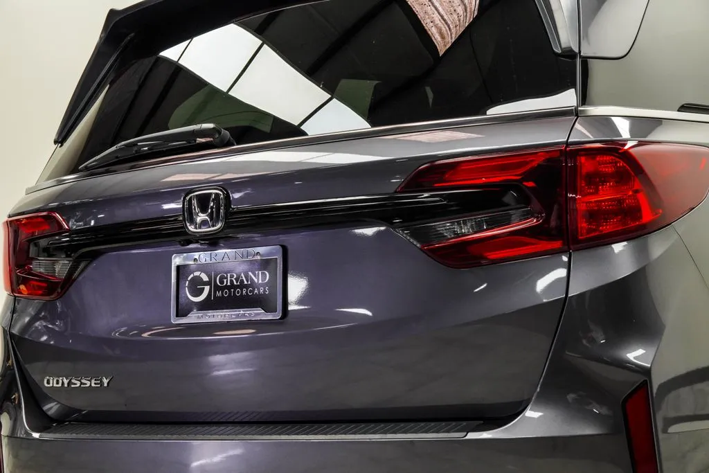 2025 Honda Odyssey EX-L, photo 13