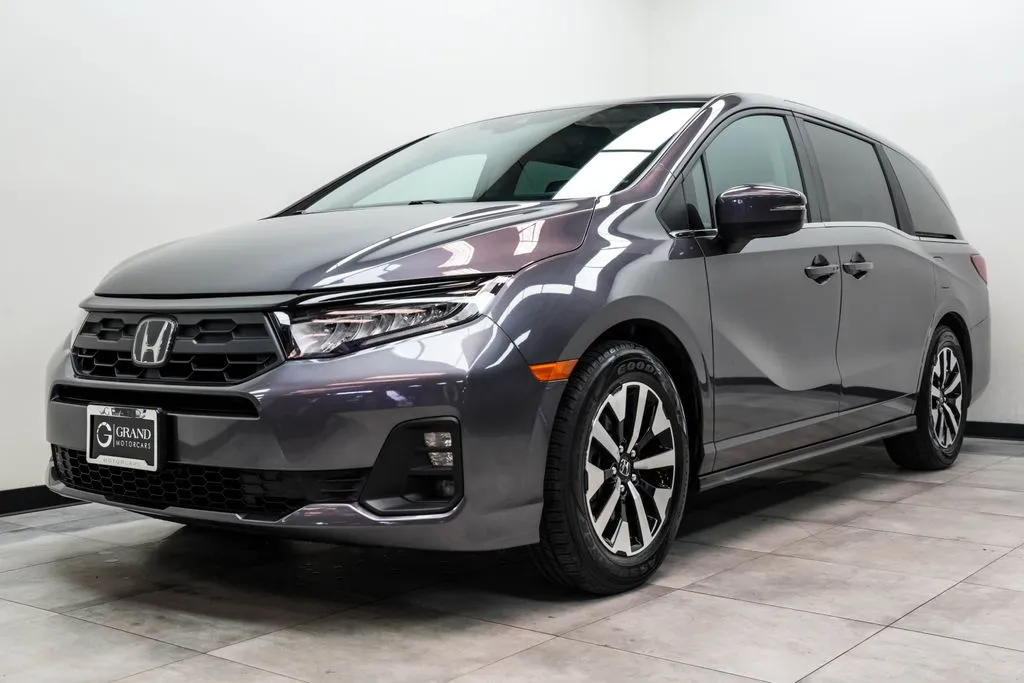 2025 Honda Odyssey EX-L, photo 8