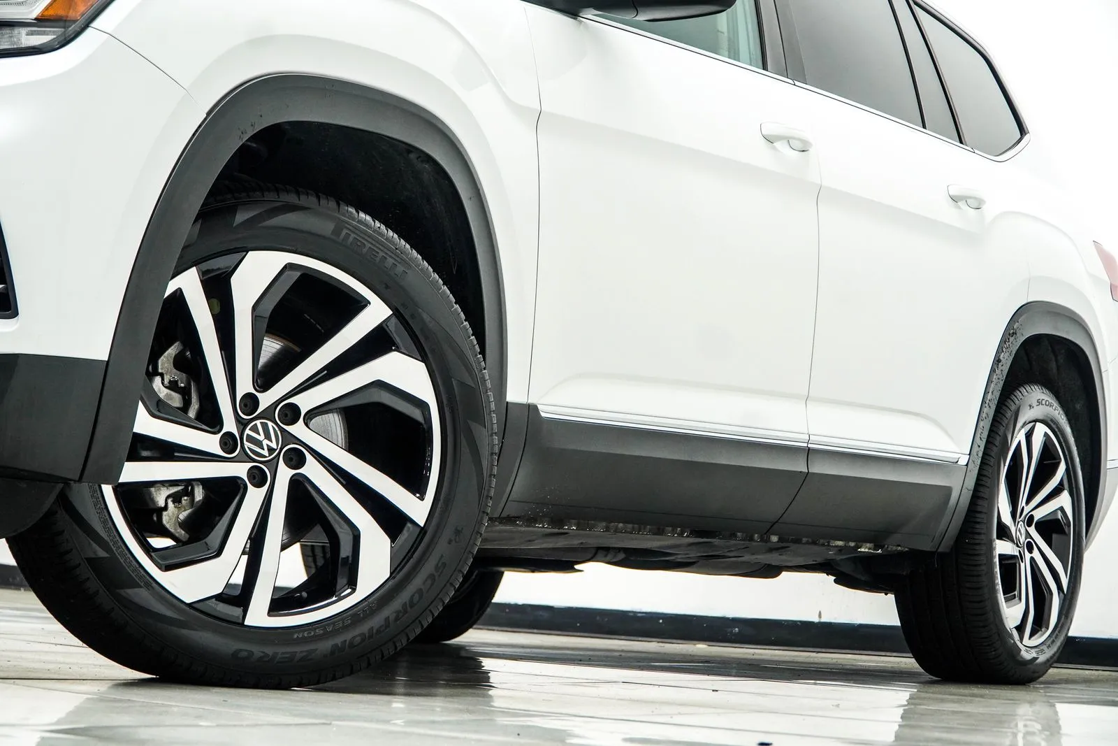 2023 Volkswagen Atlas SEL, photo 1