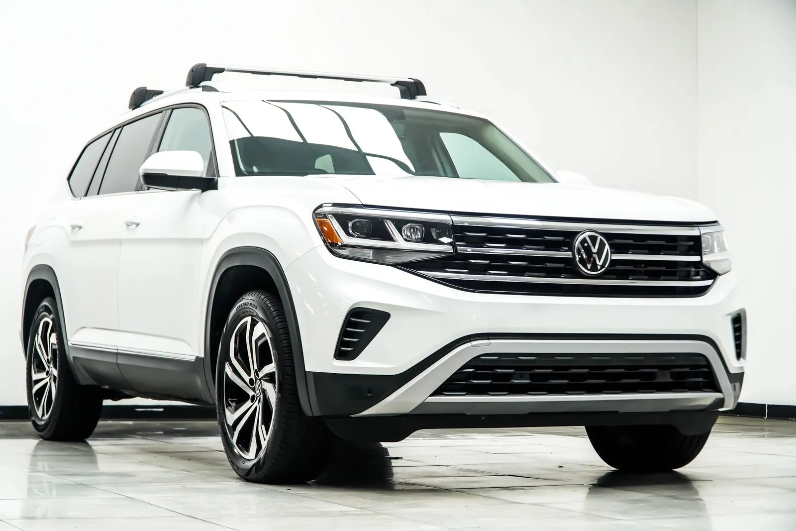 2023 Volkswagen Atlas SEL, photo 2