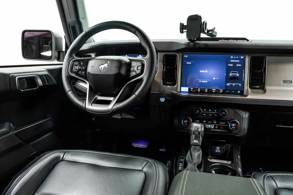 2025 Ford Bronco Outer Banks, photo 25