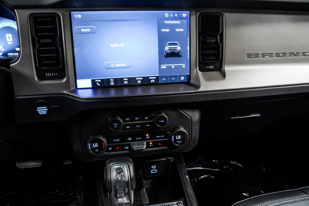 2025 Ford Bronco Outer Banks, photo 26