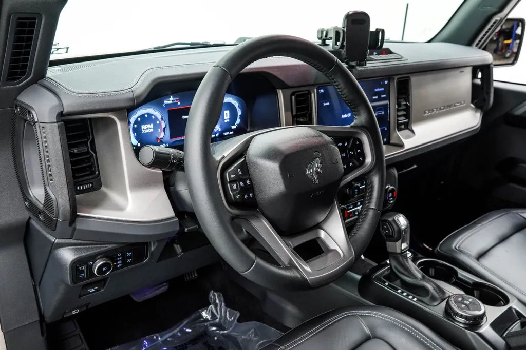 2025 Ford Bronco Outer Banks, photo 19