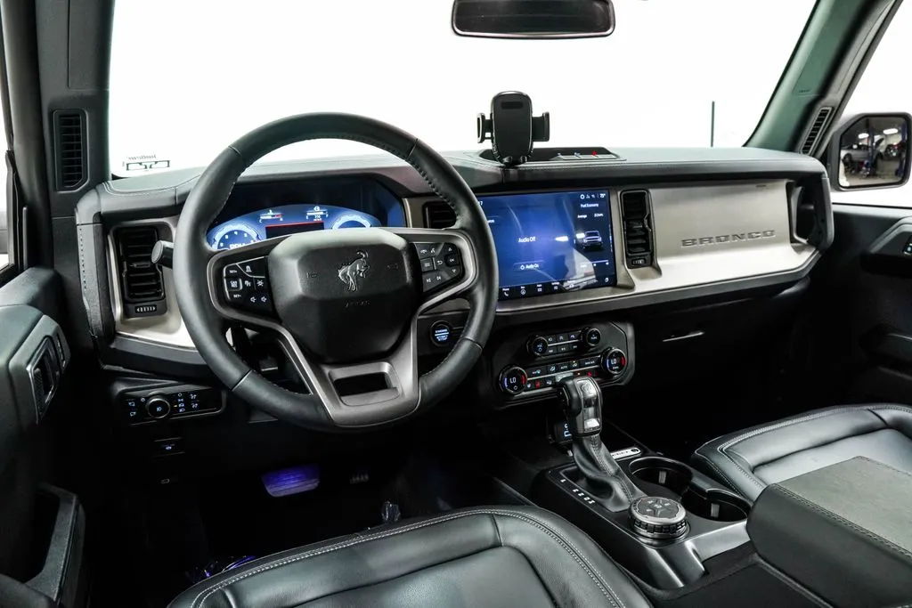 2025 Ford Bronco Outer Banks, photo 22