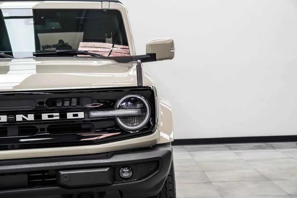 2025 Ford Bronco Outer Banks, photo 7