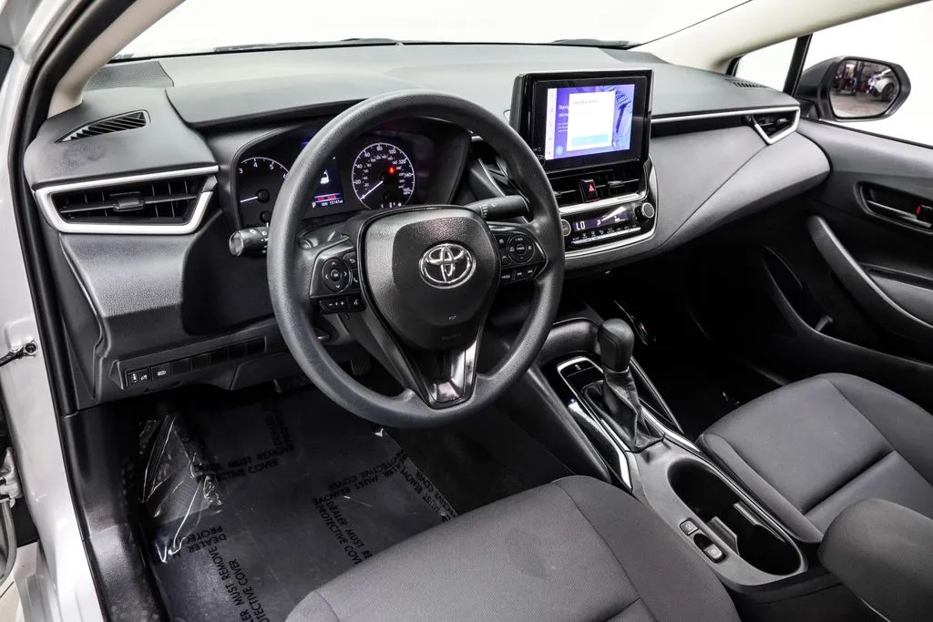 2024 Toyota Corolla LE, photo 17