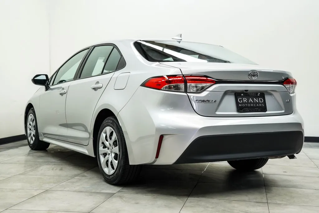 2024 Toyota Corolla LE, photo 9