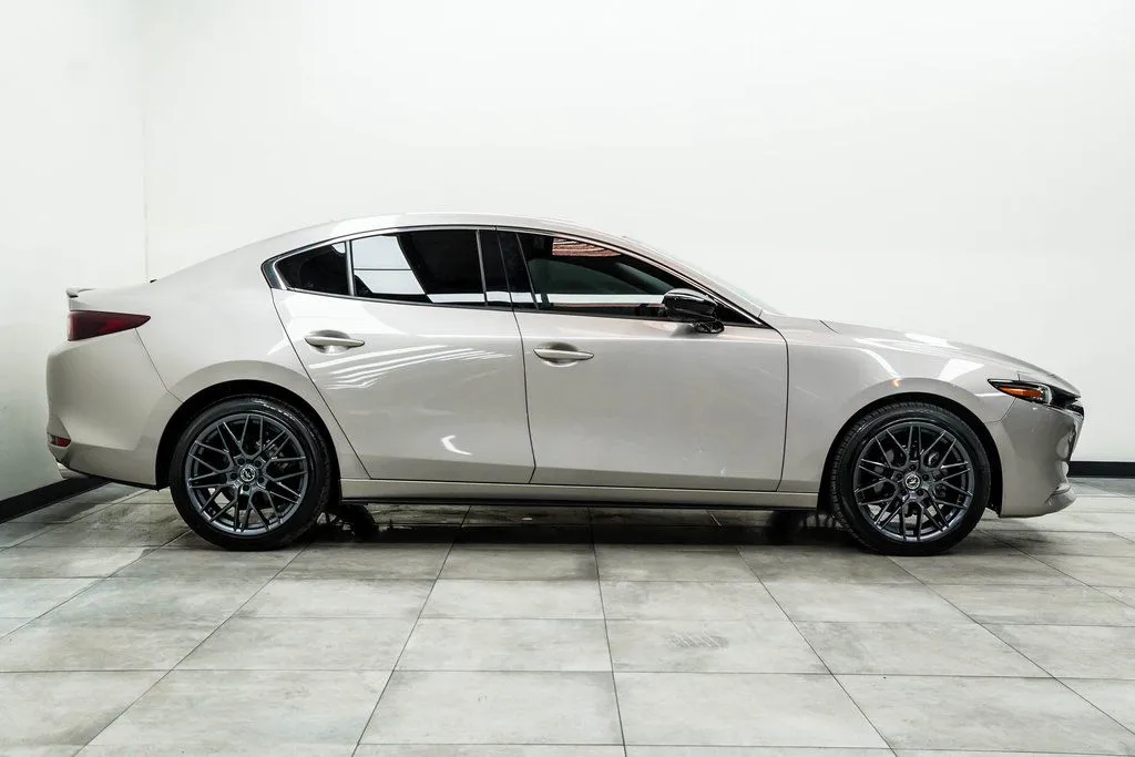 2022 Mazda Mazda3 Premium Plus, photo 5