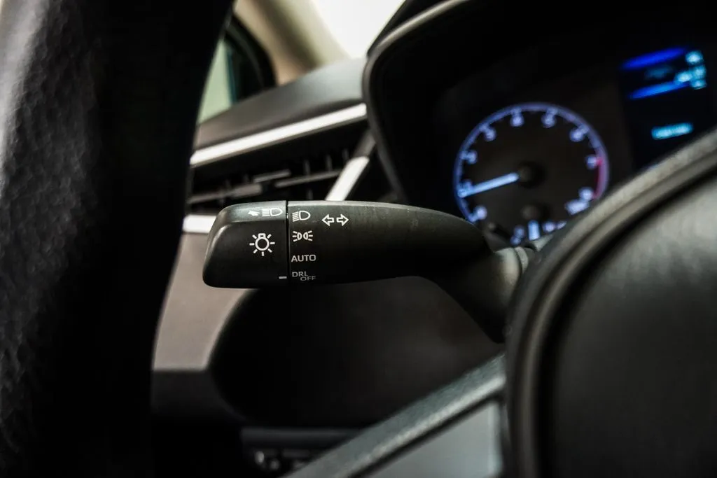 2025 Toyota Corolla LE, photo 13