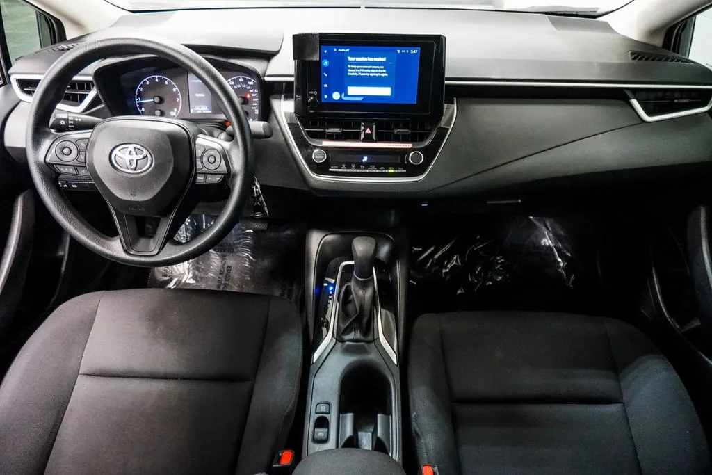 2025 Toyota Corolla LE, photo 7