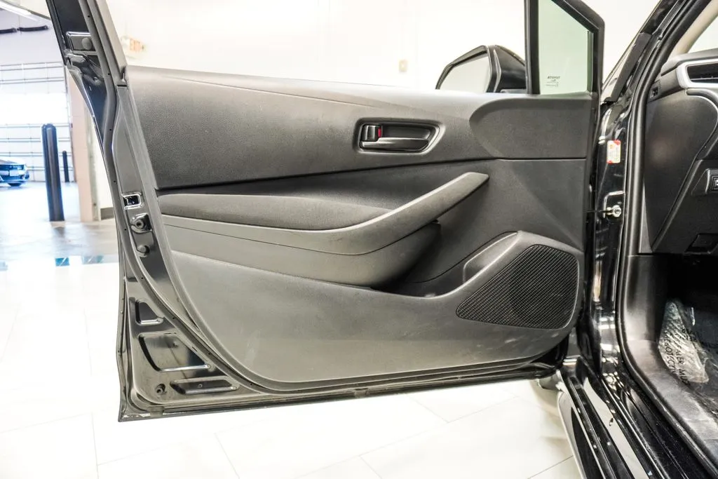 2025 Toyota Corolla LE, photo 14