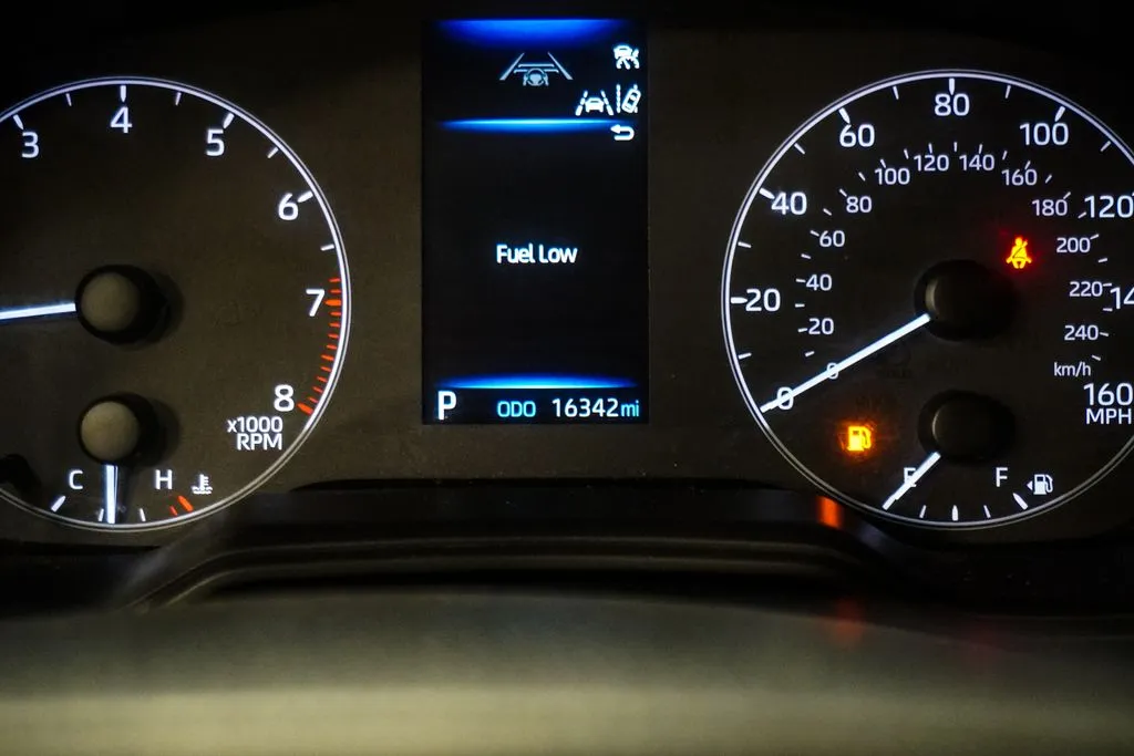 2025 Toyota Corolla LE, photo 22