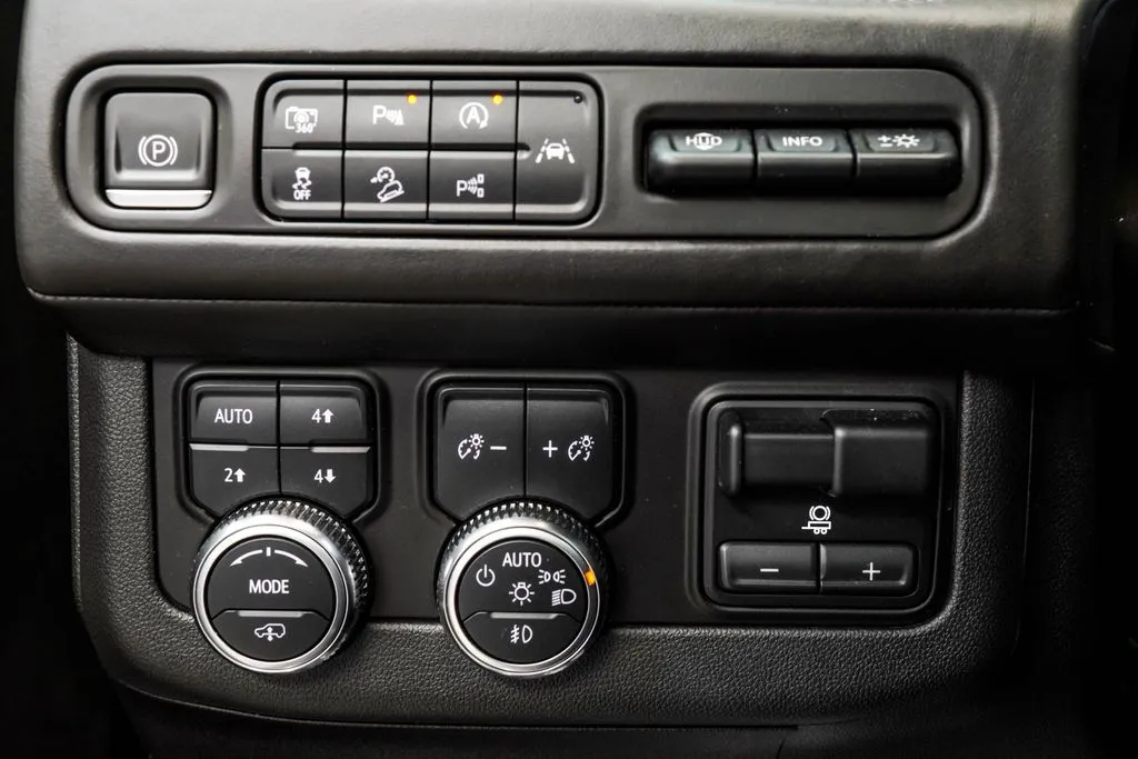 2023 GMC Yukon Denali Ultimate, photo 43